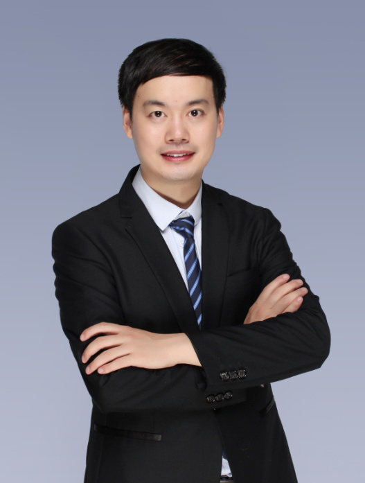 谢超律师形象照.png