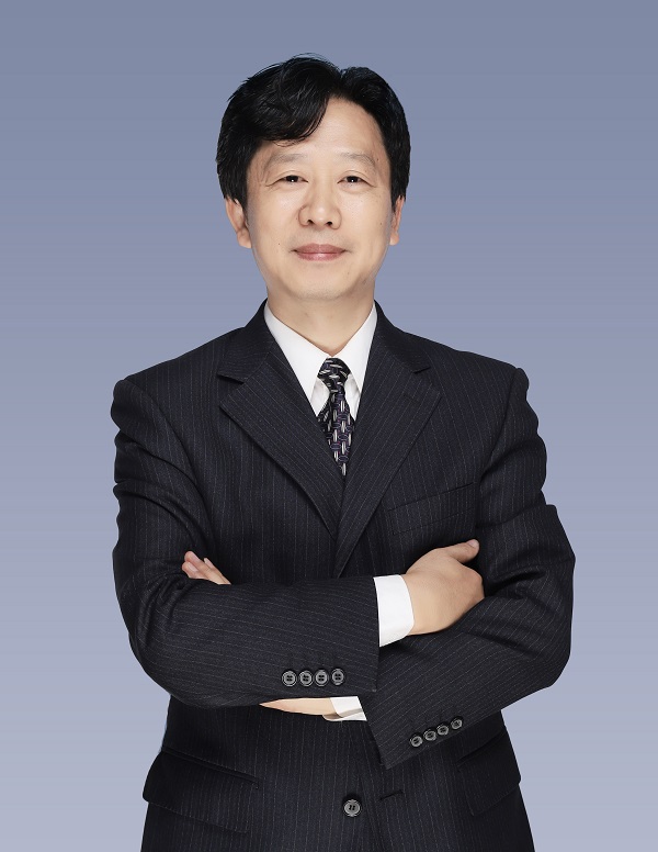 吴俊秋形象照.jpg